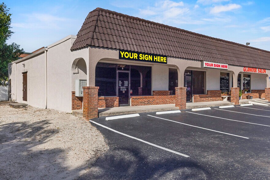 More Photos Of 108 SW Monterey Rd, Stuart Storefront Retail Office For Lease