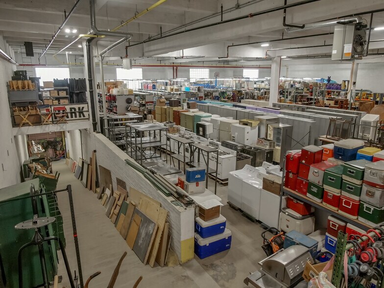 More Photos Of 495 Walton Ave, Bronx Warehouse For Lease