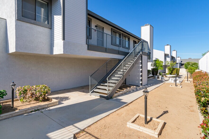 More Photos Of 19087 Allegheny Rd, Apple Valley Apartments For Sale