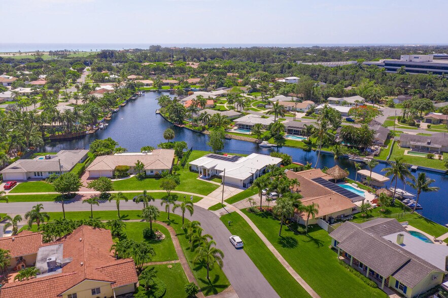 More Photos Of 1768 Tudor Rd, North Palm Beach Specialty For Sale