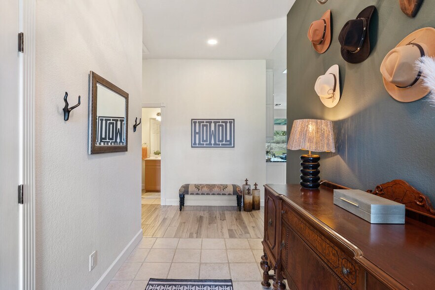 More Photos Of 4607 R O Dr, Spicewood Lodge Meeting Hall For Sale