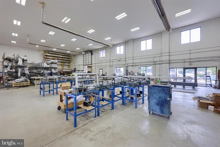 More Photos Of 206 W Kendig Rd, Willow Street Warehouse For Sale