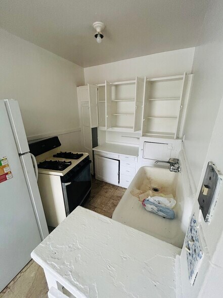 More Photos Of 13205 La Salle Blvd, Detroit Multifamily For Sale