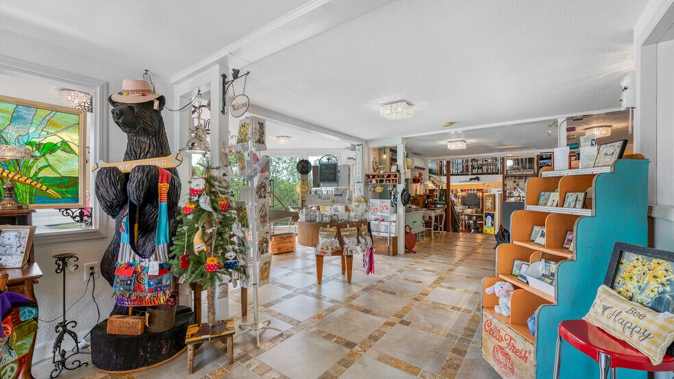 More Photos Of 15895 N State Highway 5, Sunrise Beach General Retail For Sale