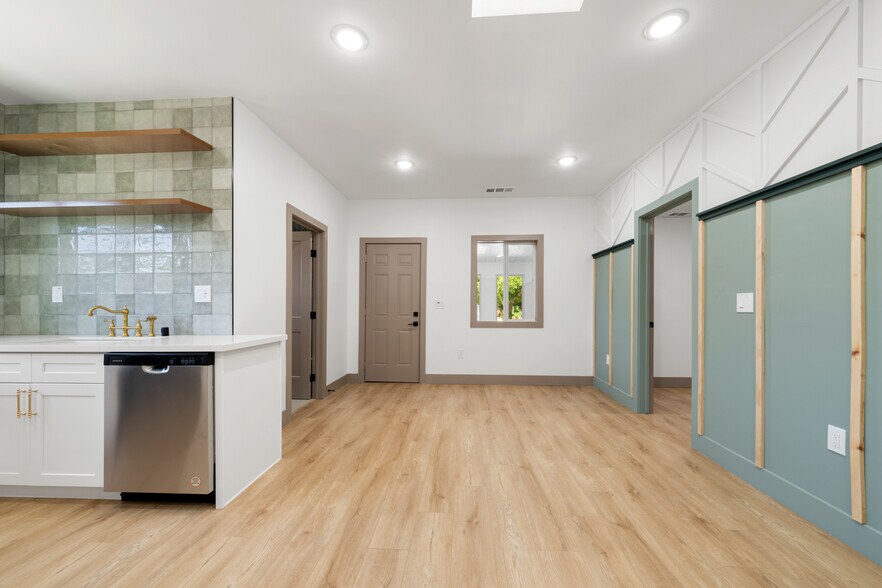 More Photos Of 14268 CA-160, Isleton Apartments For Sale