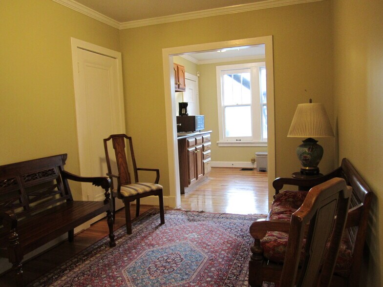 More Photos Of 331 22nd Ave N, Nashville Office For Sale