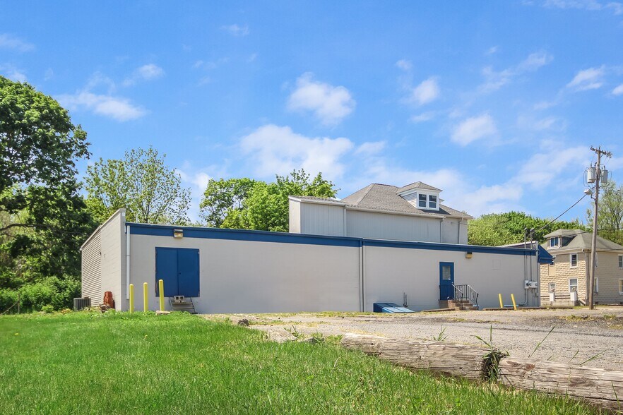 More Photos Of 2477 State Route 57, Stewartsville Storefront Retail Residential For Lease