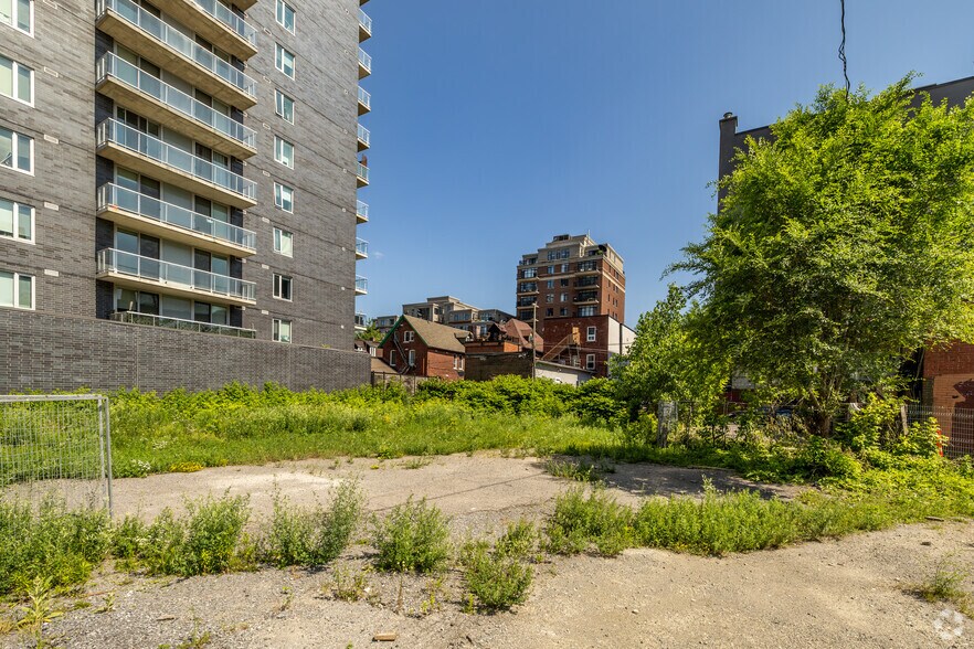 Primary Photo Of 235-241 Bank St, Ottawa Land For Sale