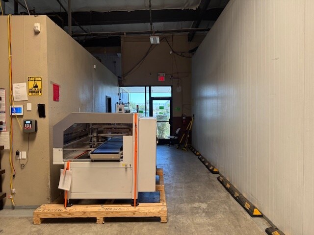 More Photos Of 86665 Avenue 54, Coachella Warehouse For Sale