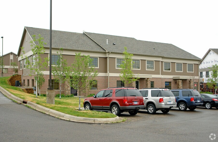 More Photos Of 2269-2279 Waters Dr, Mendota Heights Office For Lease