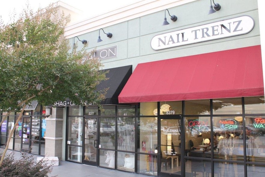 More Photos Of 8311-8385 Creedmoor Rd, Raleigh Supermarket For Lease