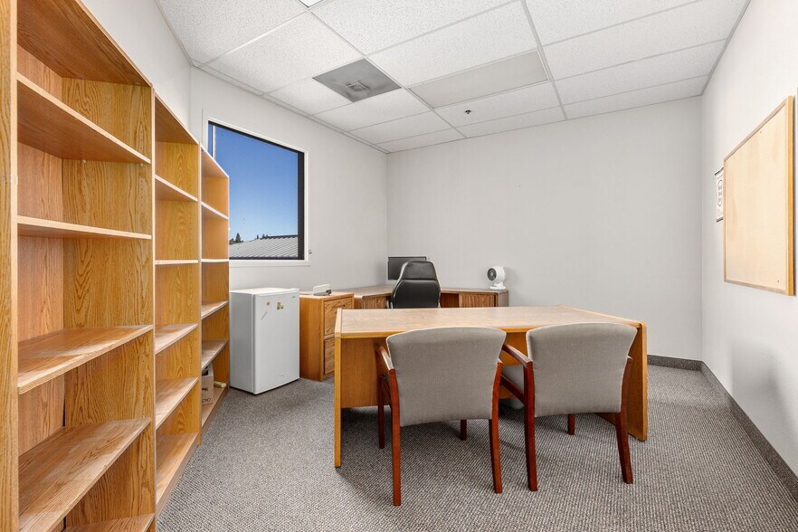 More Photos Of 425 Merchant St, Vacaville Office For Sale
