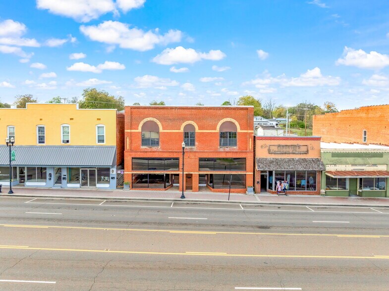 More Photos Of 824 Tennessee Ave, Etowah Storefront Retail Office For Sale