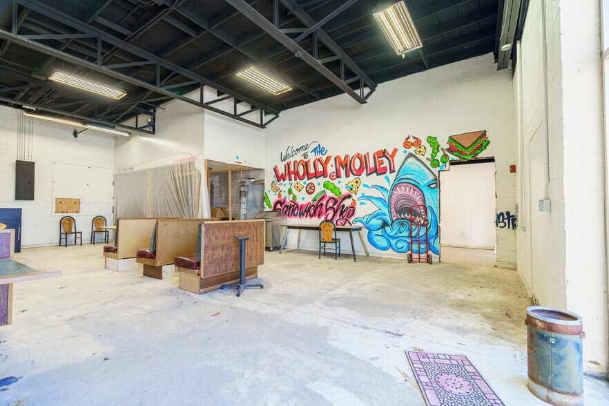 More Photos Of 306 N Choctaw Ave, El Reno Manufacturing For Sale