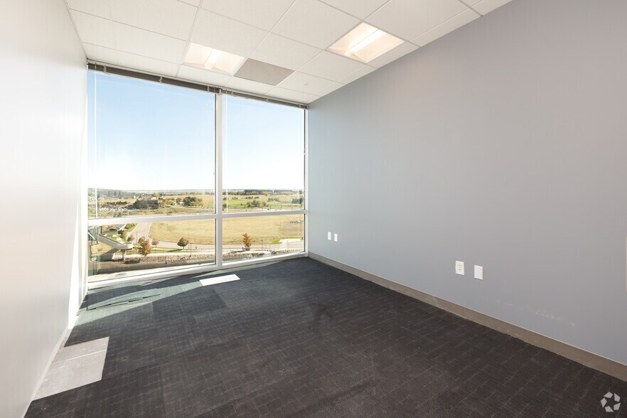 More Photos Of 9380 Station St, Lone Tree Office For Lease