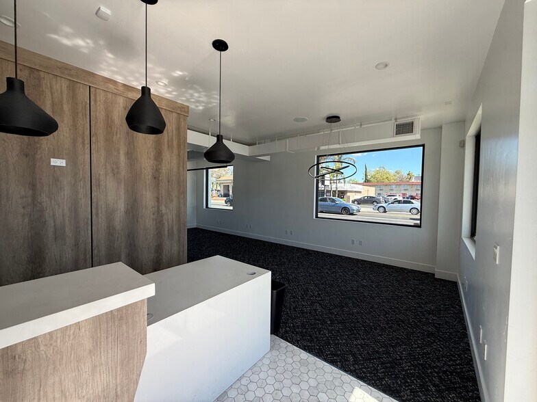 More Photos Of 101 McHenry Ave, Modesto Freestanding For Lease