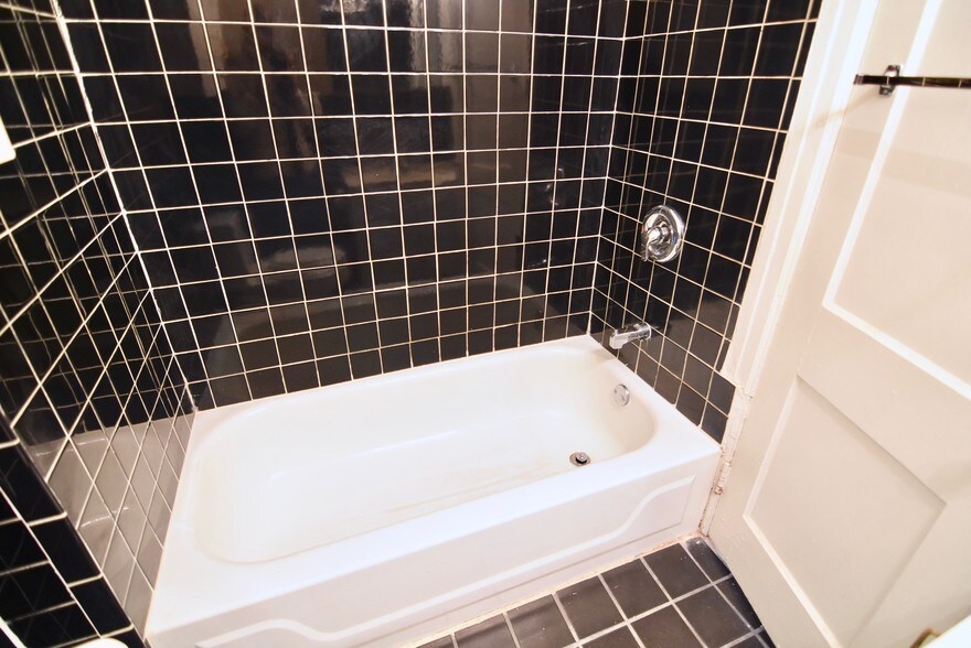 More Photos Of 319 S 12th St, Philadelphia Apartments For Sale