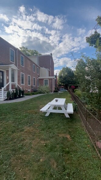 More Photos Of 331 W Miner St, West Chester Office For Lease