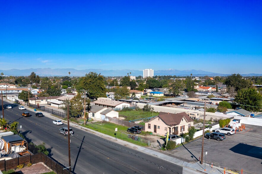 More Photos Of 1230 S Wilmington Ave, Compton Apartments For Sale