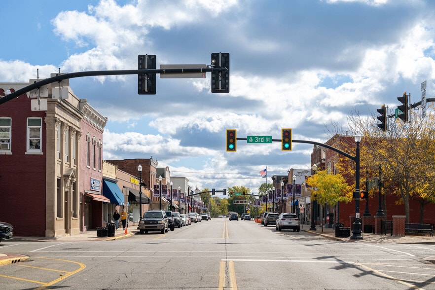 More Photos Of 230 Main St, Hobart Movie Radio TVStudio For Sale