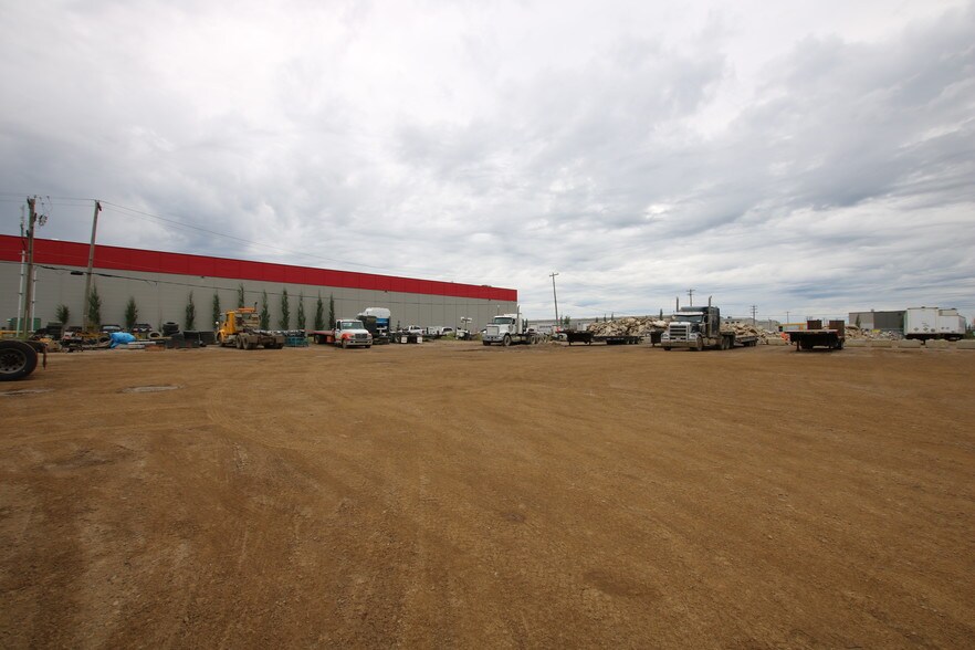 More Photos Of 260 MacKay Cres, Fort McMurray Industrial For Sale