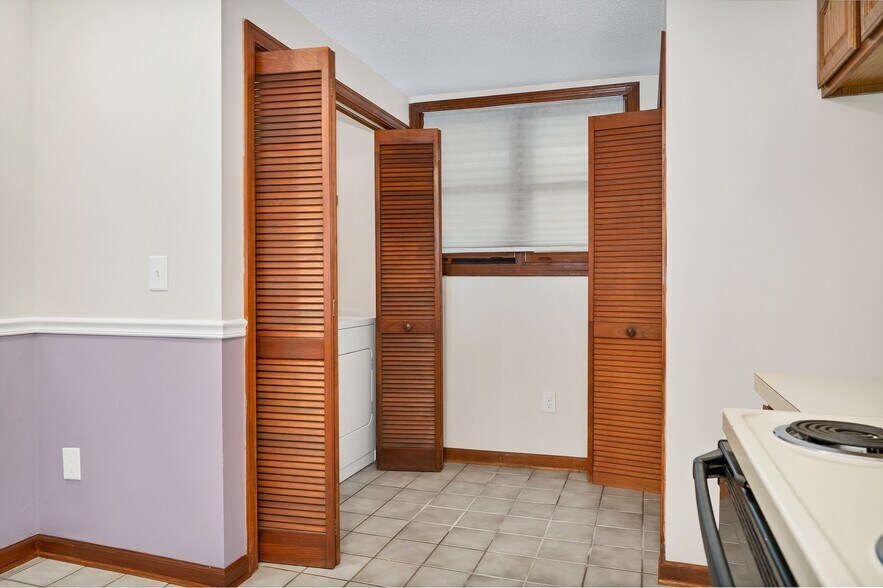 More Photos Of 88 Cove St, New Haven Apartments For Sale