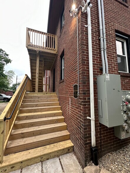 More Photos Of 232 Cole Ave, Akron Apartments For Sale