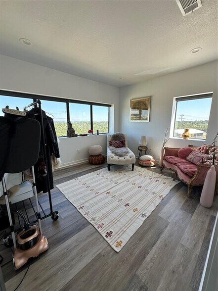 More Photos Of 30307 Ranch Road 12, Dripping Springs Light Manufacturing For Lease