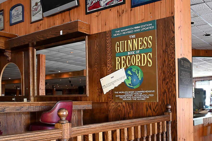 More Photos Of 324 Delaware St, Put In Bay Restaurant For Sale