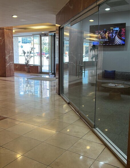 More Photos Of 415 W Wall St, Midland Office For Lease