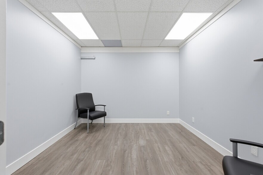 More Photos Of 401 SW Ward Rd, Lee's Summit Loft Creative Space For Lease