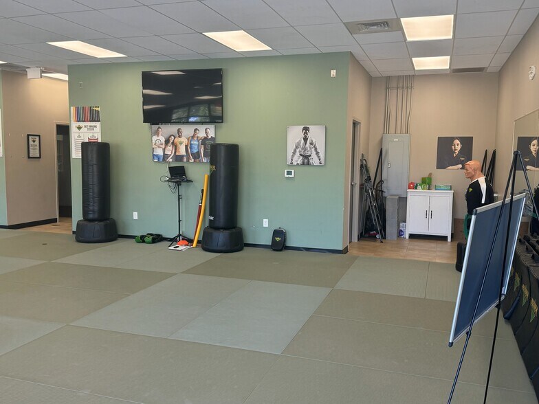 More Photos Of 64 Long Shoals Rd, Arden General Retail For Lease