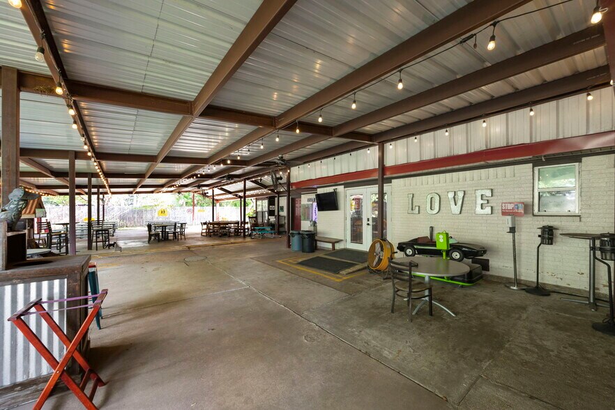 More Photos Of 18541 Mueschke Rd, Cypress Restaurant For Sale