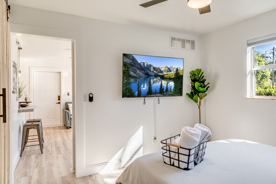 More Photos Of 402 Ocean Breeze, Lake Worth Beach Apartments For Sale