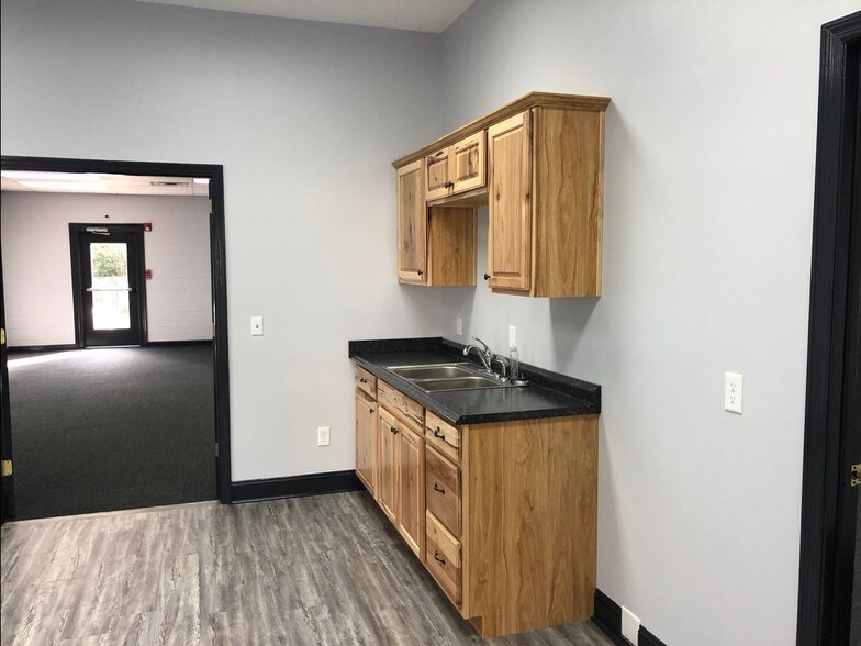 More Photos Of 4608 Hixson Pike, Hixson Office For Lease
