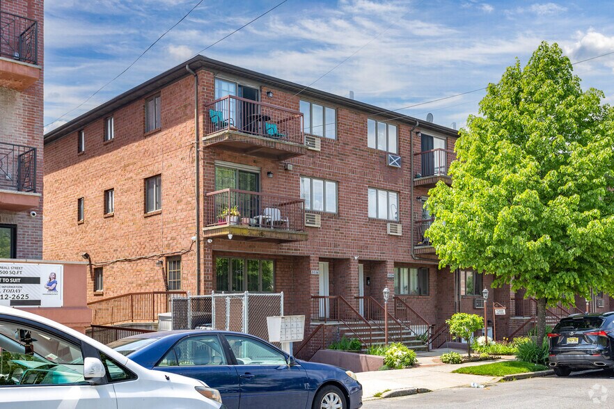 More Photos Of 2214-2226 Kimball St, Brooklyn Apartments For Sale
