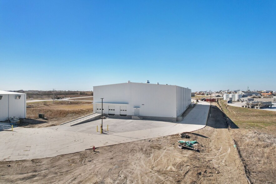 More Photos Of 6000 Chandler Rd, Hutto Unknown For Lease