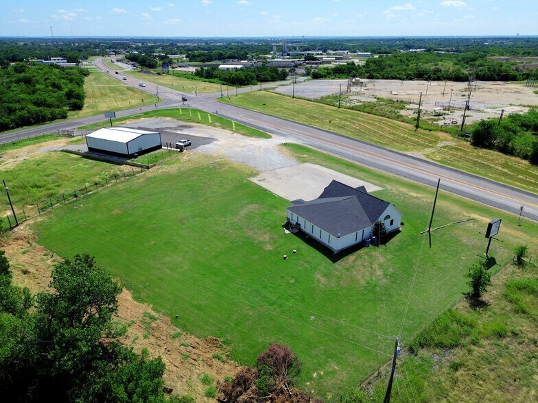 More Photos Of 192 W US Highway 380, Bridgeport Office For Sale