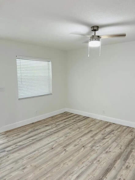 More Photos Of 1008 18th Ave N, Lake Worth Beach Apartments For Sale