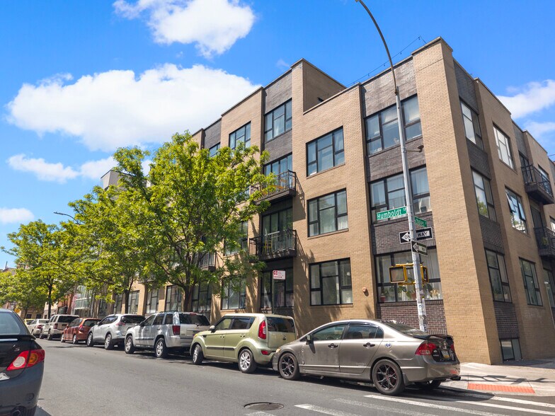 More Photos Of 180 Scholes St, Brooklyn Apartments For Sale