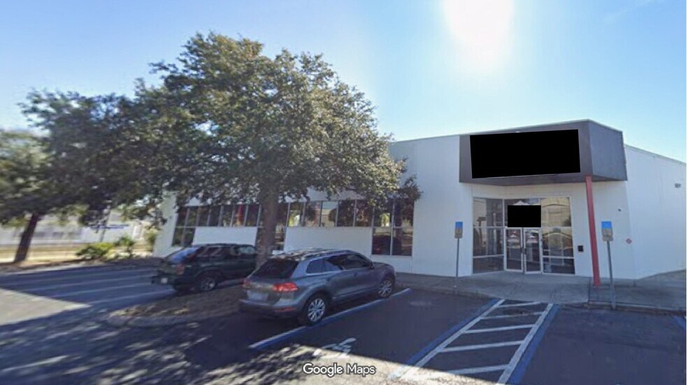 More Photos Of 10810 US Highway 19 N, Pinellas Park Showroom For Sale