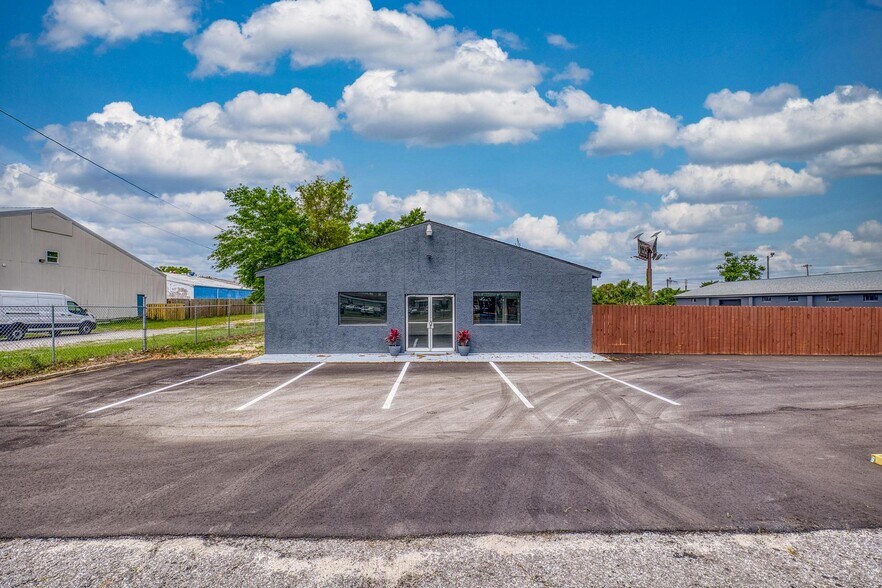 More Photos Of , Pensacola Flex For Sale