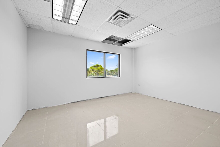 More Photos Of 2310 E Atlantic Blvd, Pompano Beach Office For Sale
