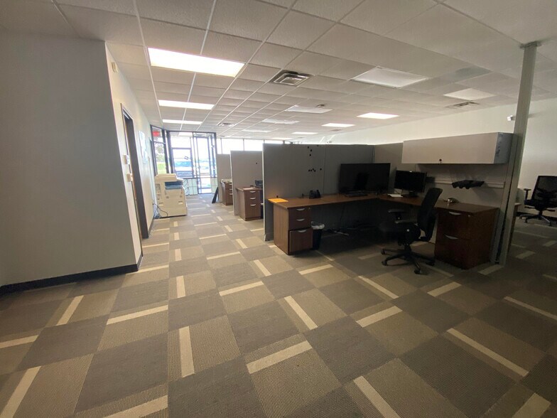 More Photos Of 8201 E 34th St, Wichita Light Distribution For Lease