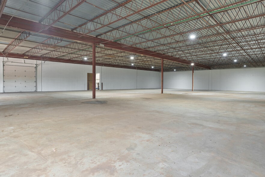 More Photos Of 6320 Material Ave, Loves Park Warehouse For Sale