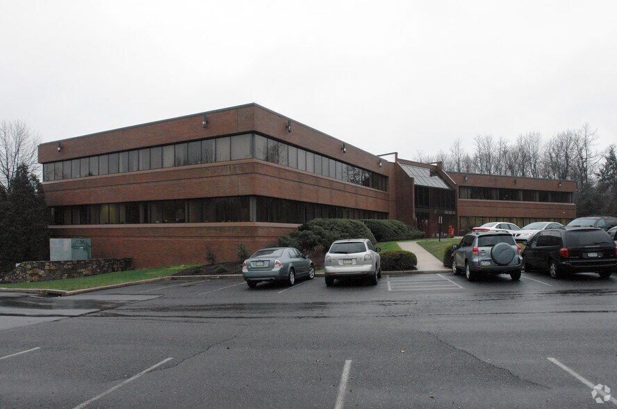 More Photos Of 100 Granite Dr, Media Medical For Lease