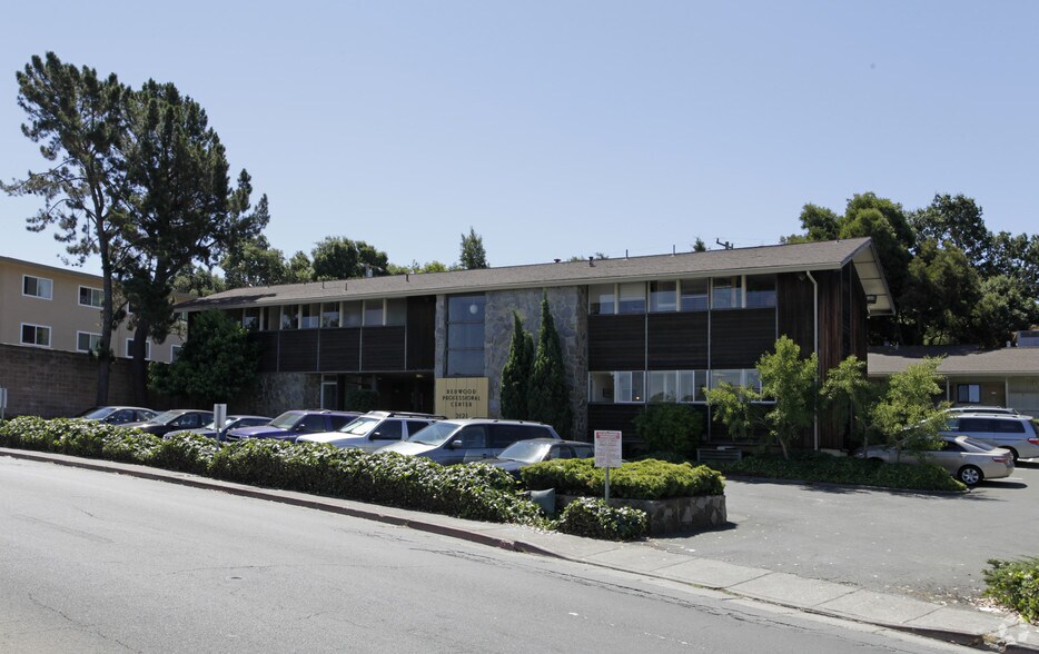 Primary Photo Of 2121 Redwood St, Vallejo Medical For Lease