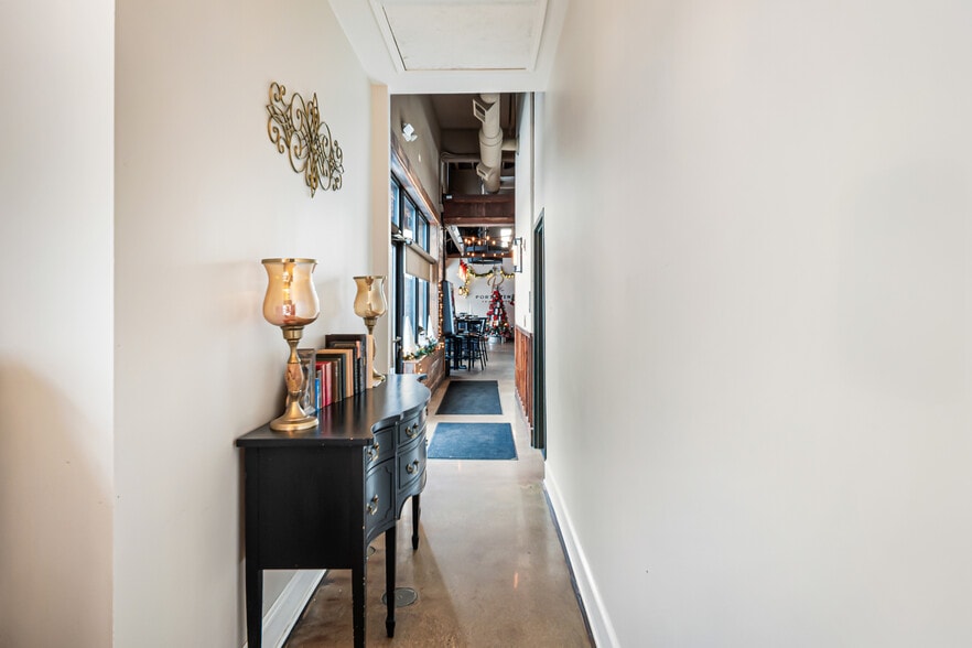 More Photos Of 40W188 Campton Crossings Dr, St Charles Restaurant For Sale