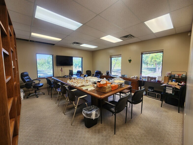 More Photos Of 6950 S Utica Ave, Tulsa Office For Sale