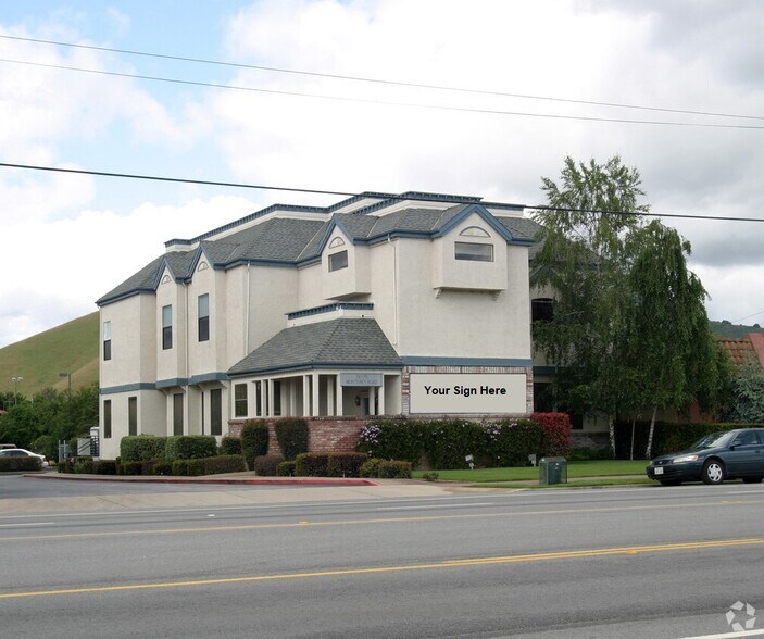 Primary Photo Of 16175 Monterey Rd, Morgan Hill Medical For Lease